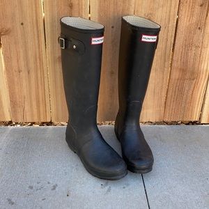 HUNTER rain boots